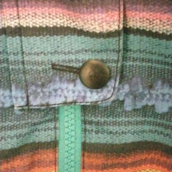 DC   - Picture 5 of 10